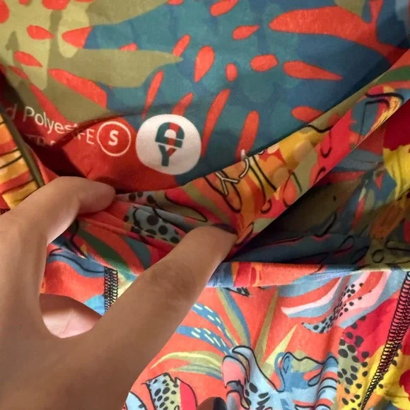 New NWT YOGA democracy Split Flare Pant In Tropical Paradise - Picture 4 of 8